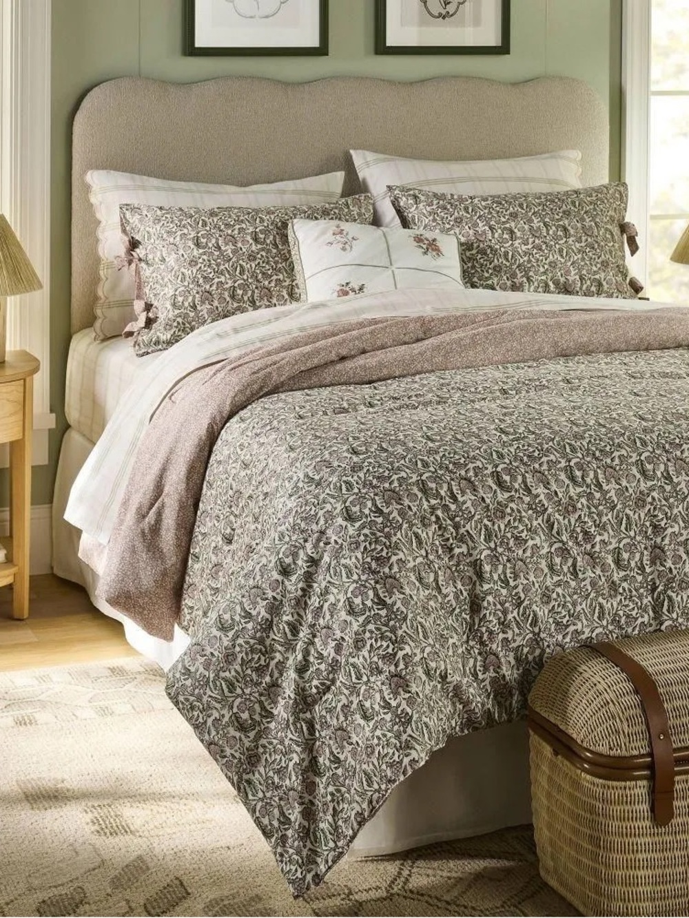 Threshold with Studio McGee •Full/Queen• 3pc Reversible Floral Comforter Set